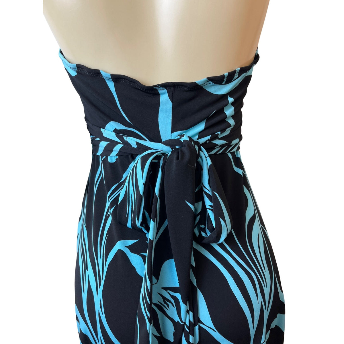 Roulette Women's Black Blue Halter Neck Ocassion Midi Dress Sz M- NWT