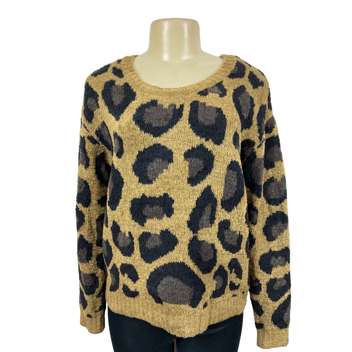 BCBG Maxazria Women's Leopard Print Round Neck Long Sleeve Sweater Sz M