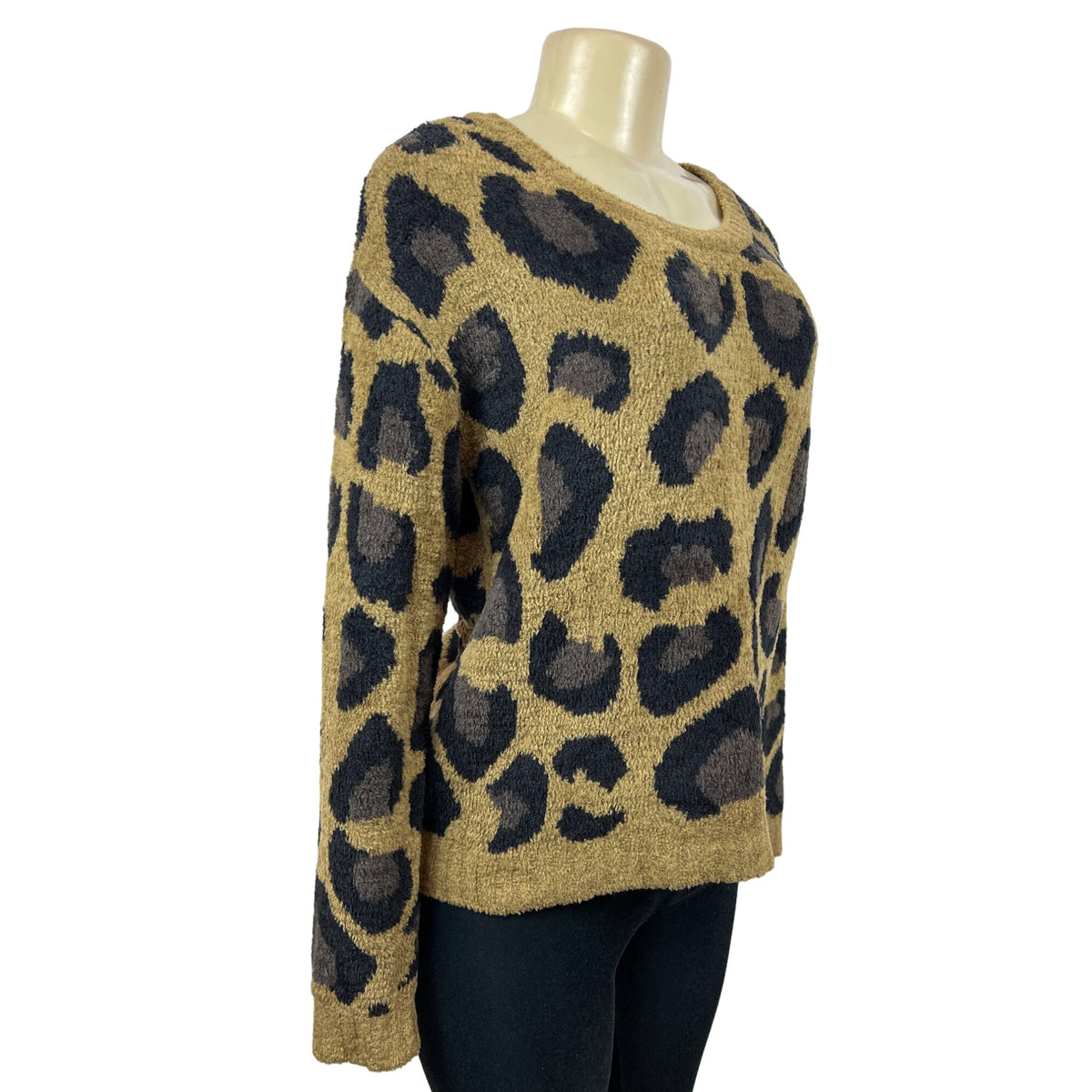 BCBG Maxazria Women's Leopard Print Round Neck Long Sleeve Sweater Sz M