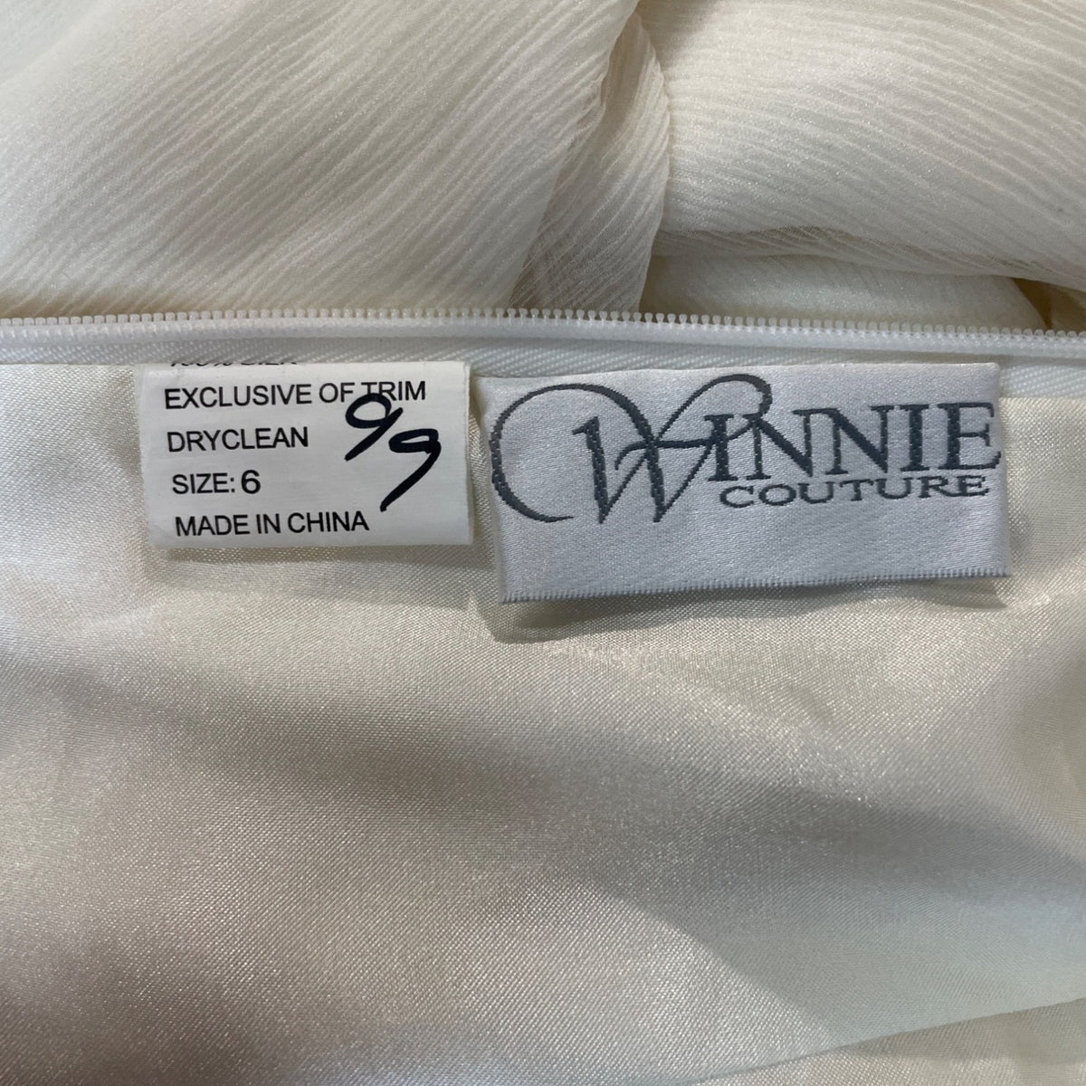 Winnie Couture Elegant White Sleeveless Draped Evening Gown With Train Sz 6