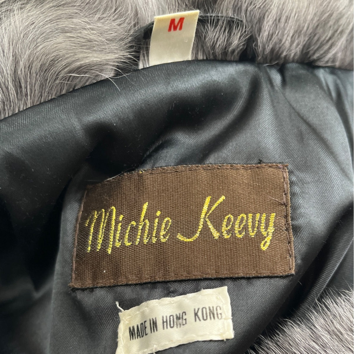 Michie Keevy Faux Fur Gray Coat With Satin Lining & Hook Closure