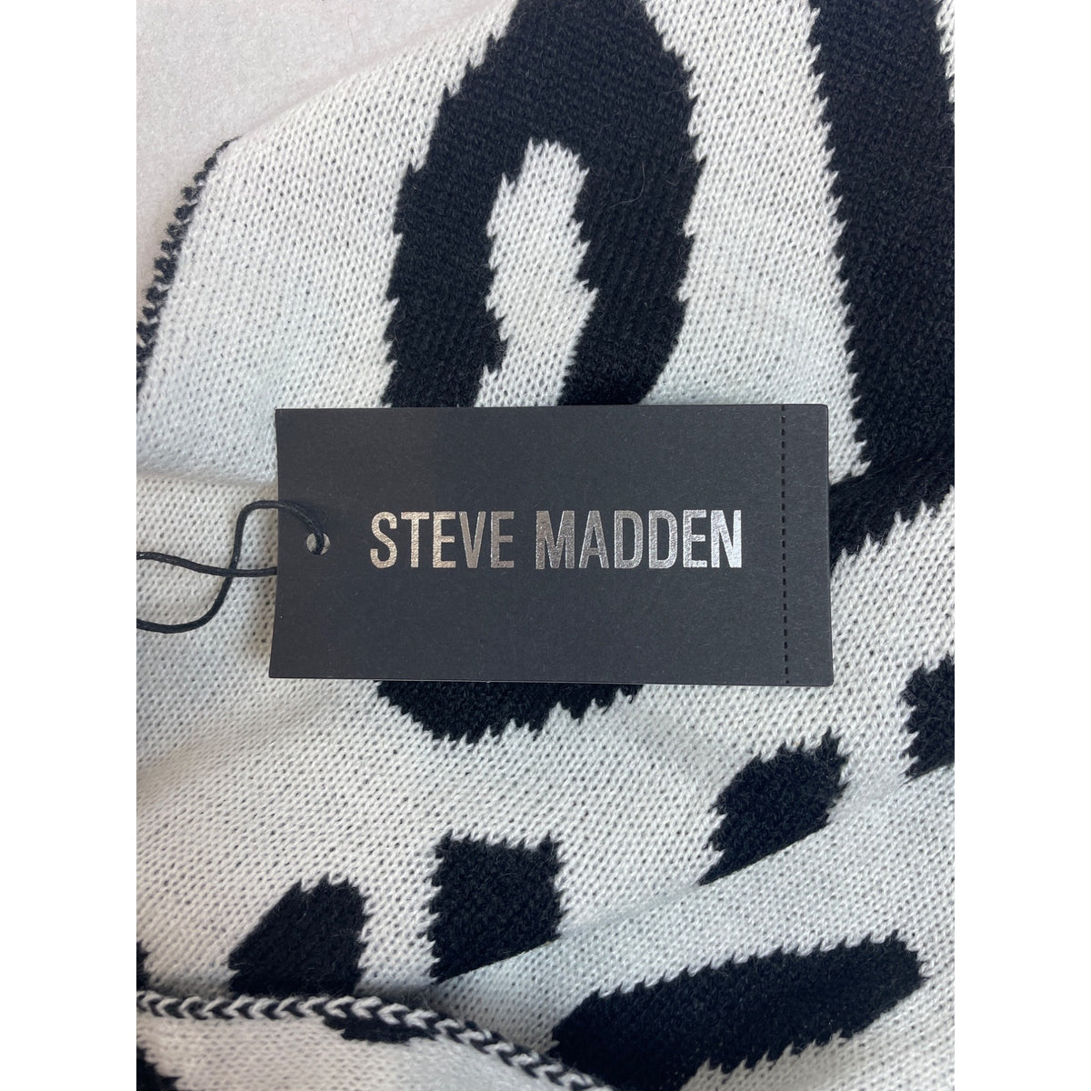 Steve Madden Monogram Black And White Women One Size Scarf New