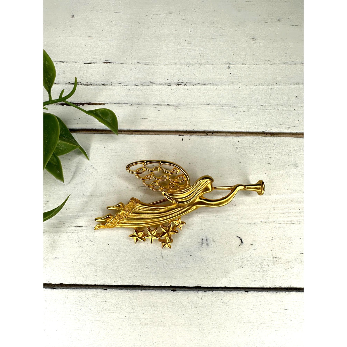 Signed Gold Crown Inc Gold Tone Angel Christmas Brooch Pin