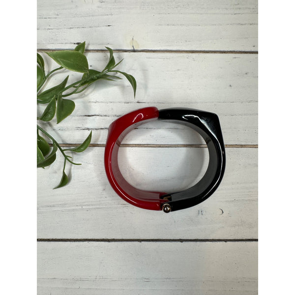 Vintage Red and Black Lucite Bracelet