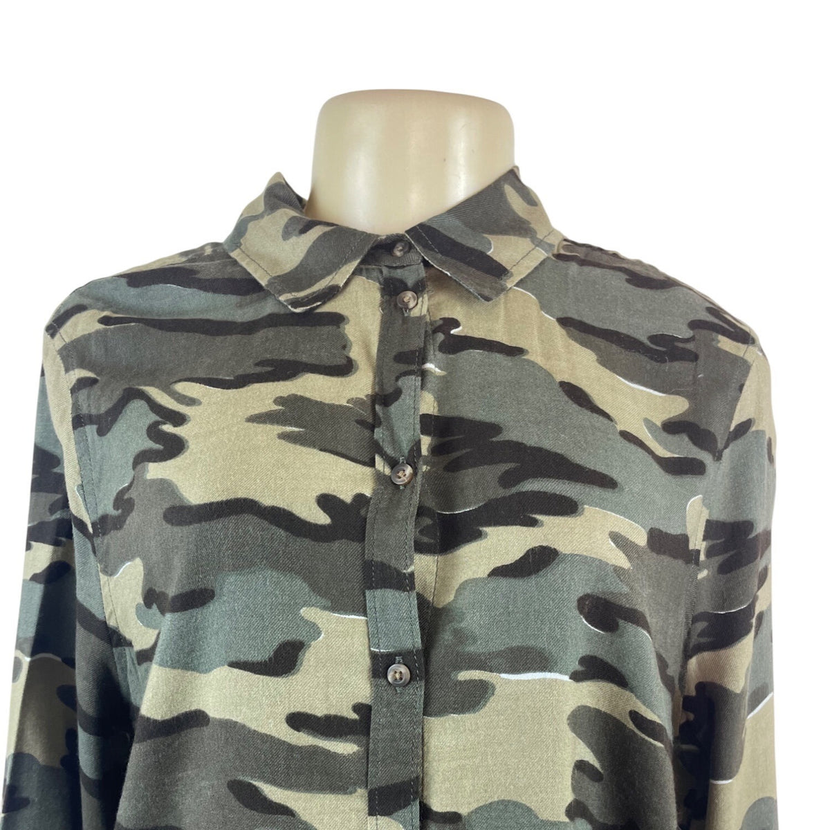 Susina Womens Olive Green Camouflage Button-Up Long Sleeve Shirt Sz M - New